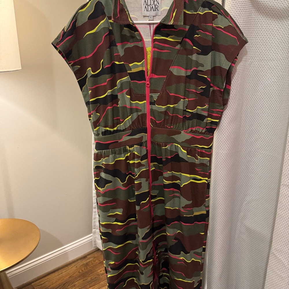 Alden Adair Camouflage Midi Dress - L